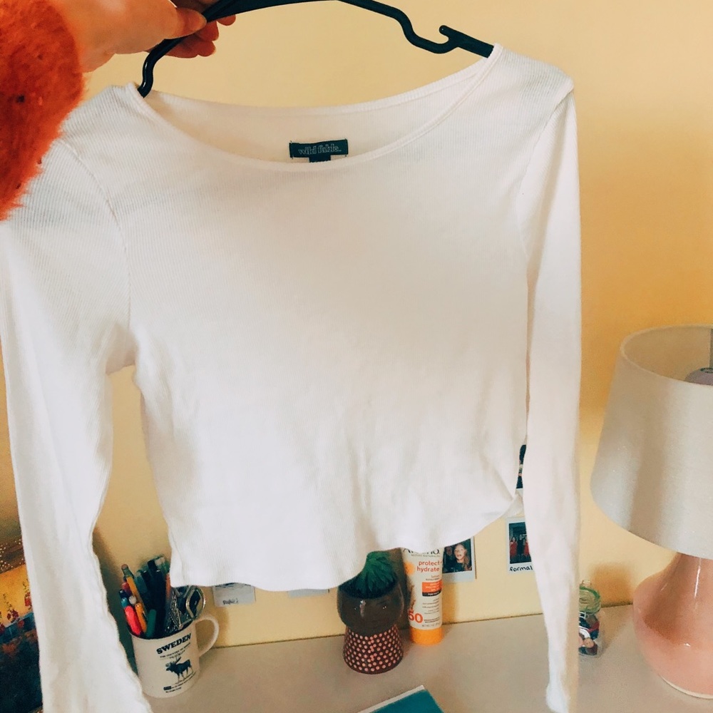 cropped long sleeve white tee